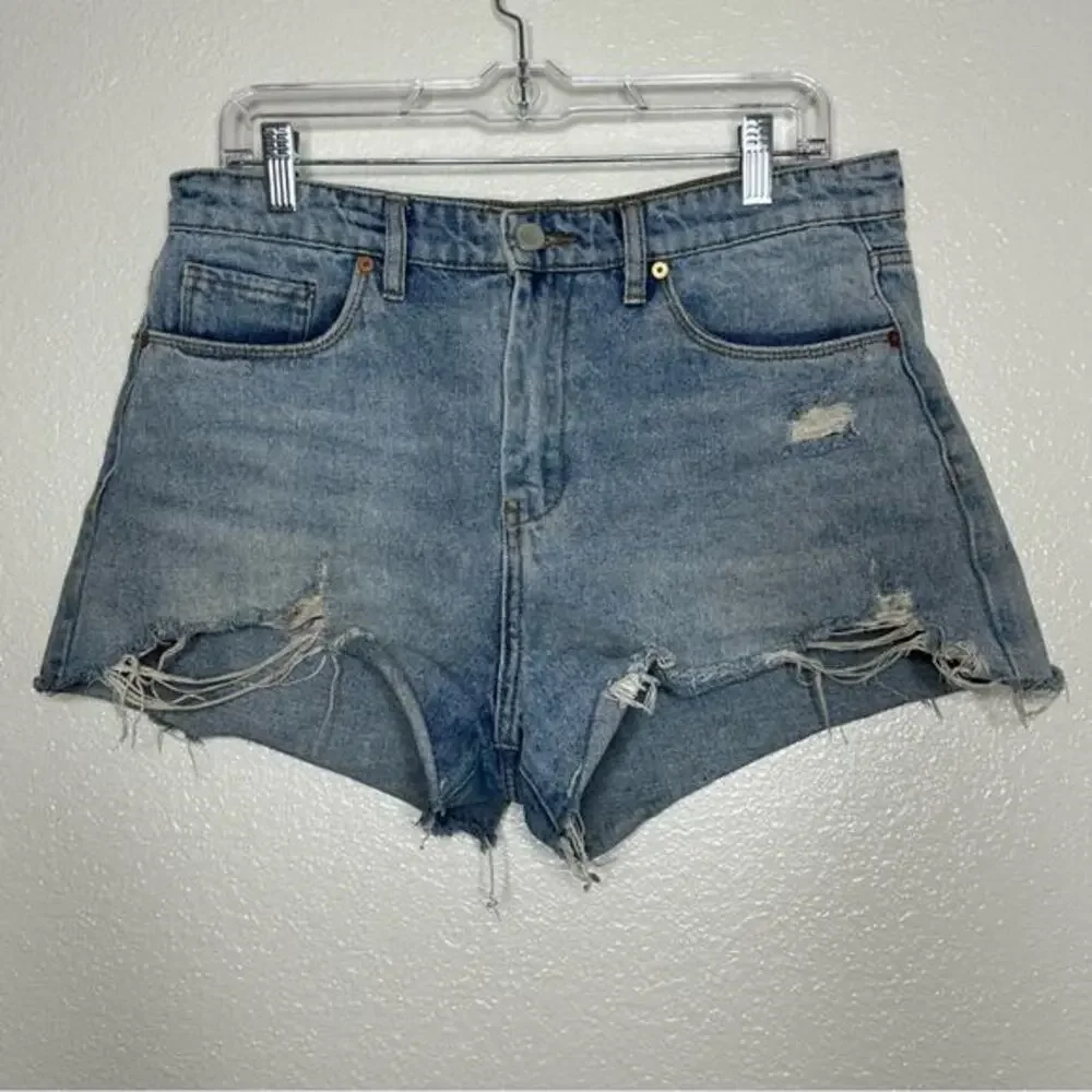 Blank NYC The Barrow Vintage High Rise Shorts 30‎